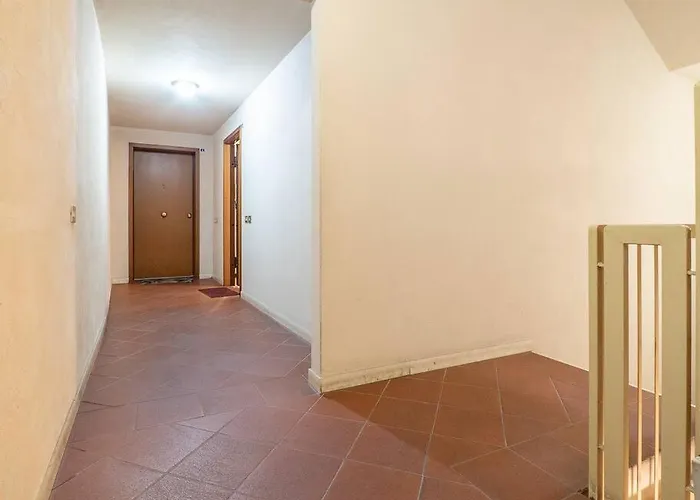 Lo Specchio Di * 페라라