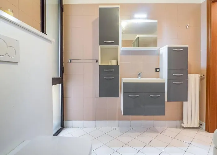 Lo Specchio Di 아파트 페라라