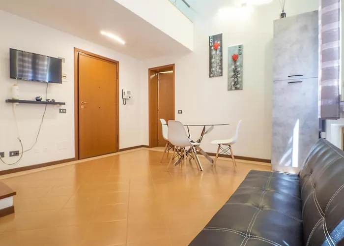 Lo Specchio Di 페라라